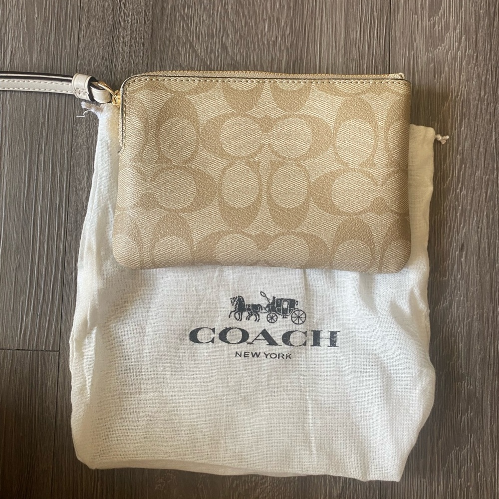 Coach wristlet